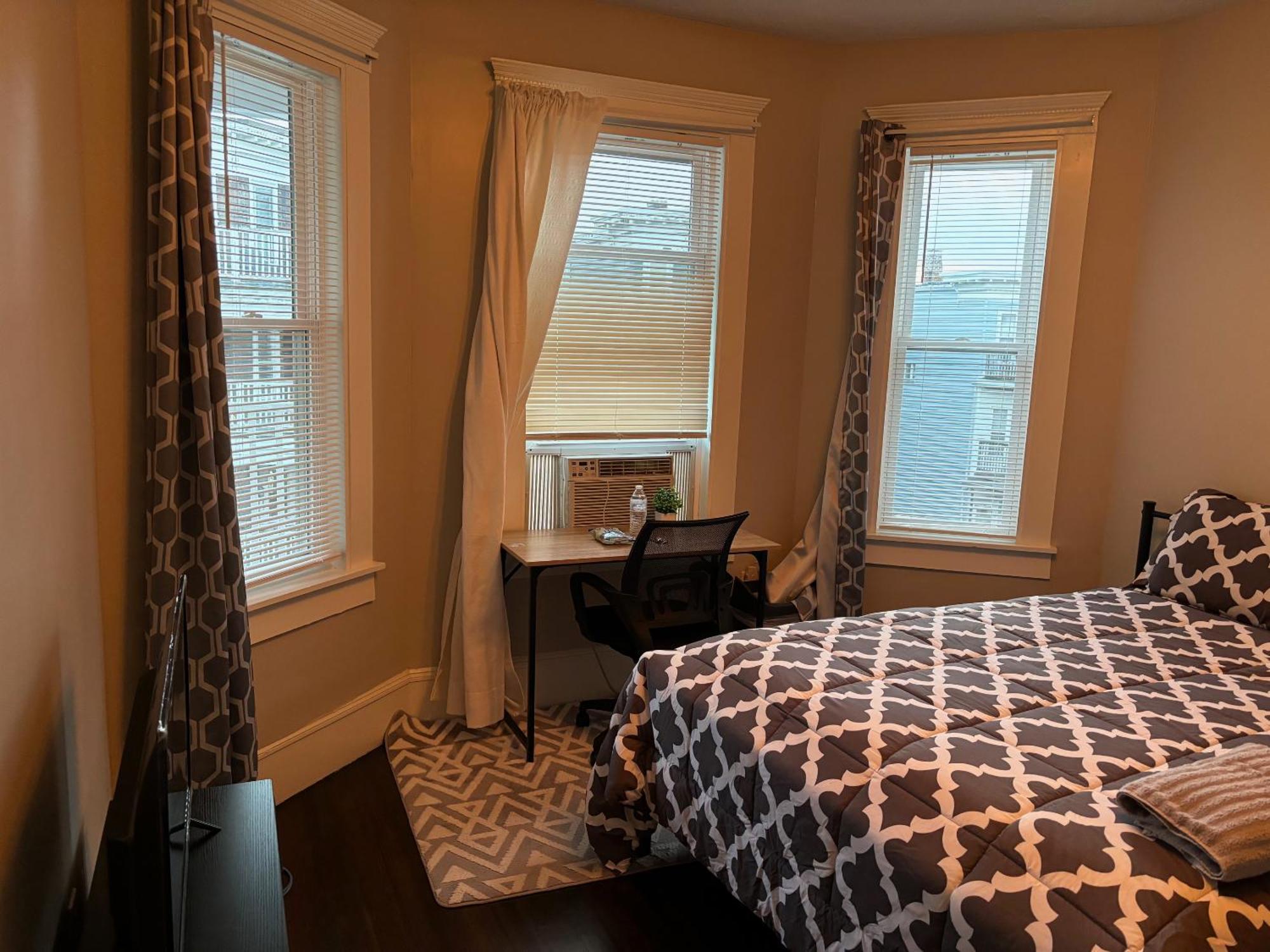 Homestay In Boston - Dorchester Fields Corner Area Exterior photo